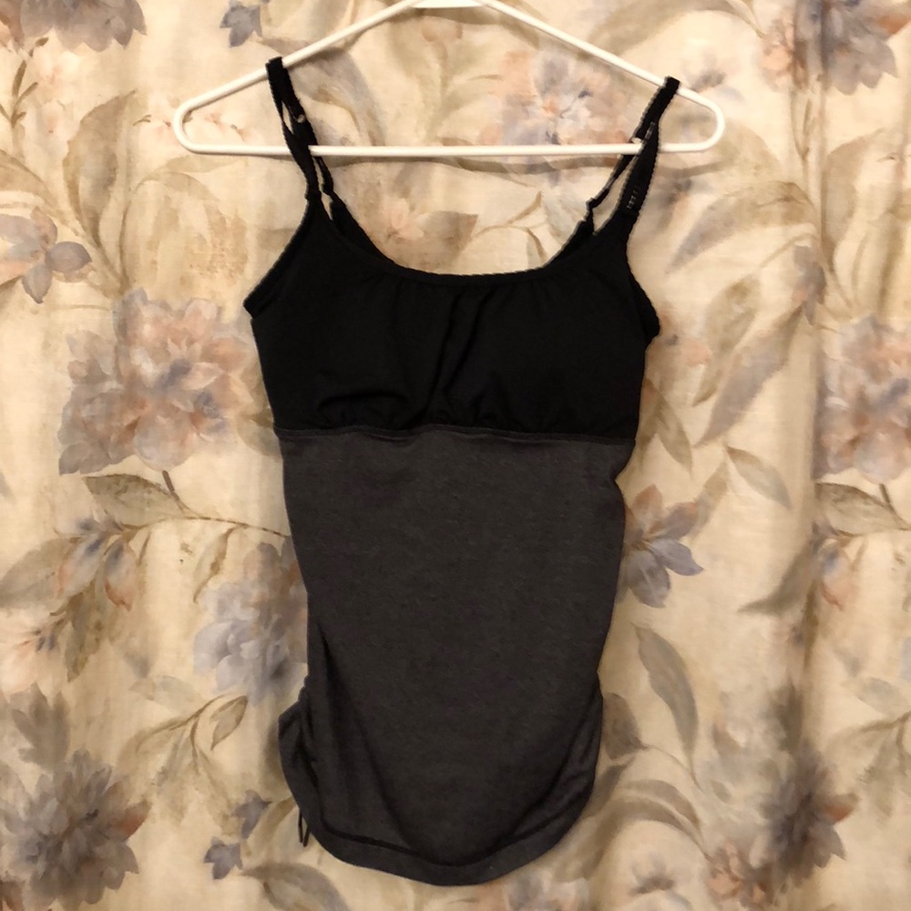 LULULEMON Tank Top w/Bra & Ruched Sides